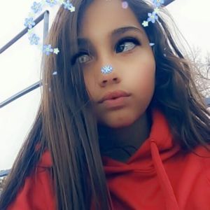 Meet your Posher, Natalia